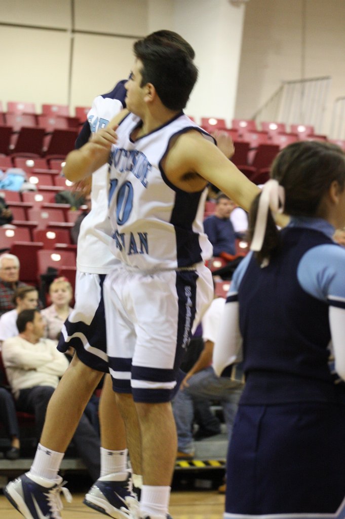 036-DH201100204-BHS.JPG