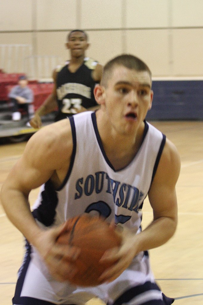 072-DH201100204-BHS.JPG