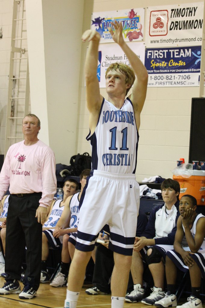 082-DH201100204-BHS.JPG