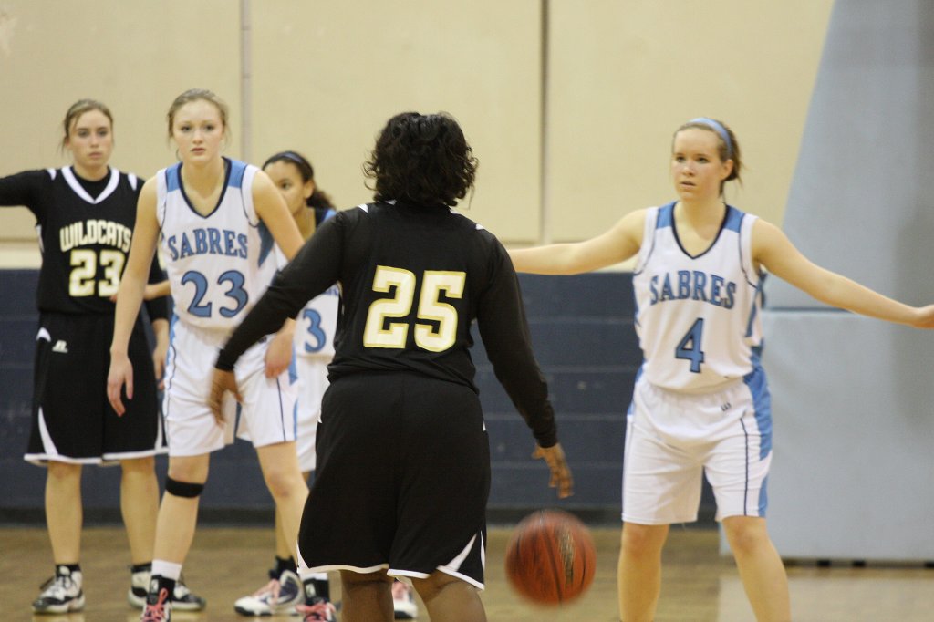 010-DH201100204-BHS.JPG