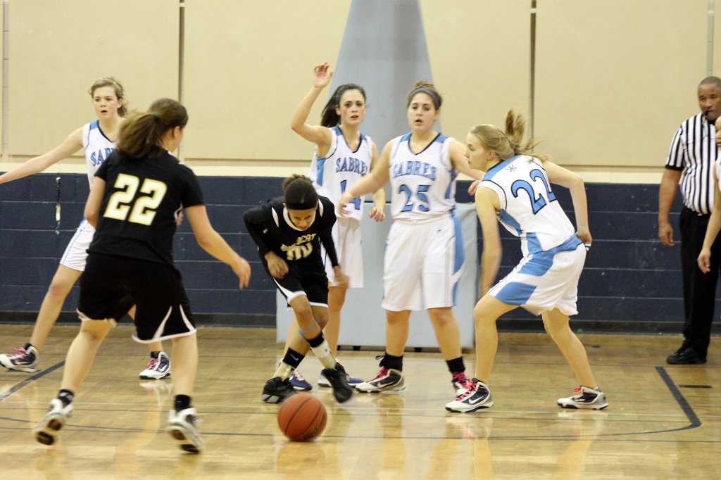 026-DH201100204-BHS.JPG