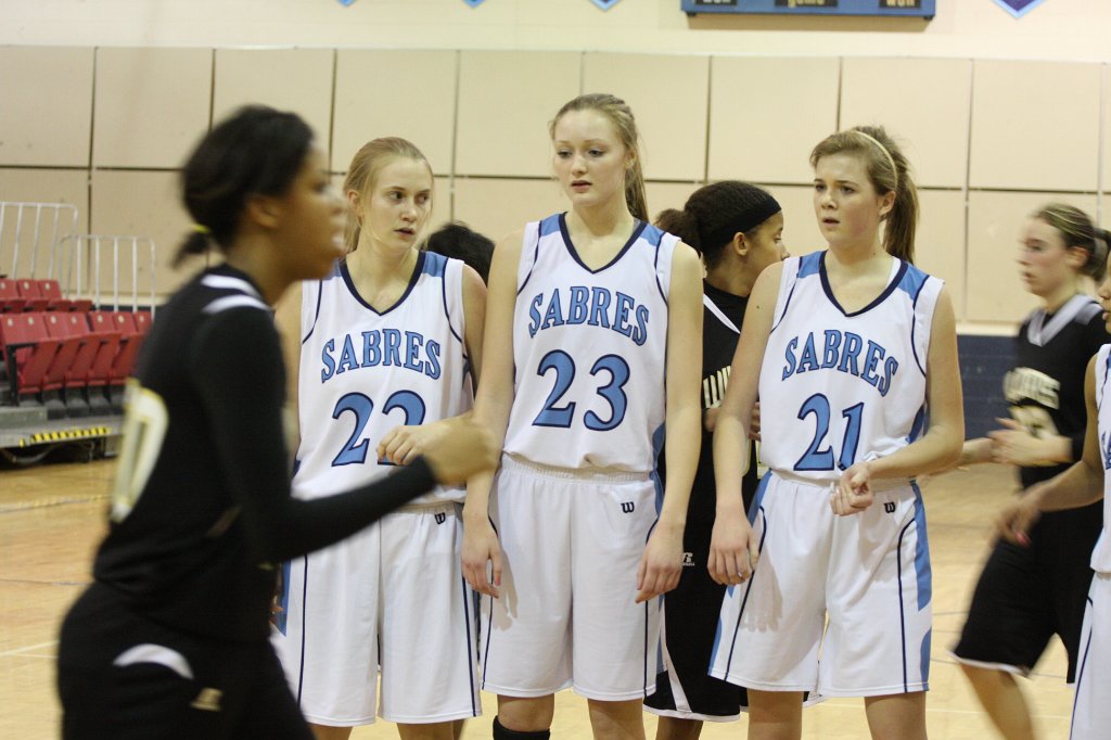 028-DH201100204-BHS.JPG