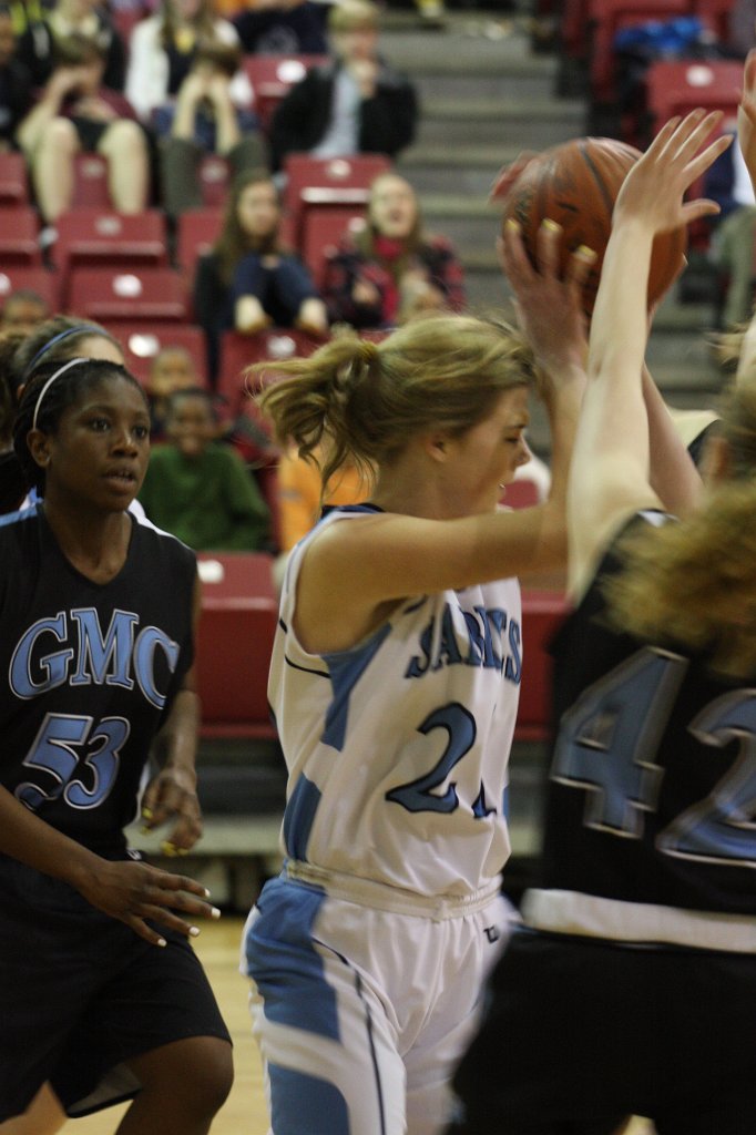 010-DH20110209-GMC.JPG