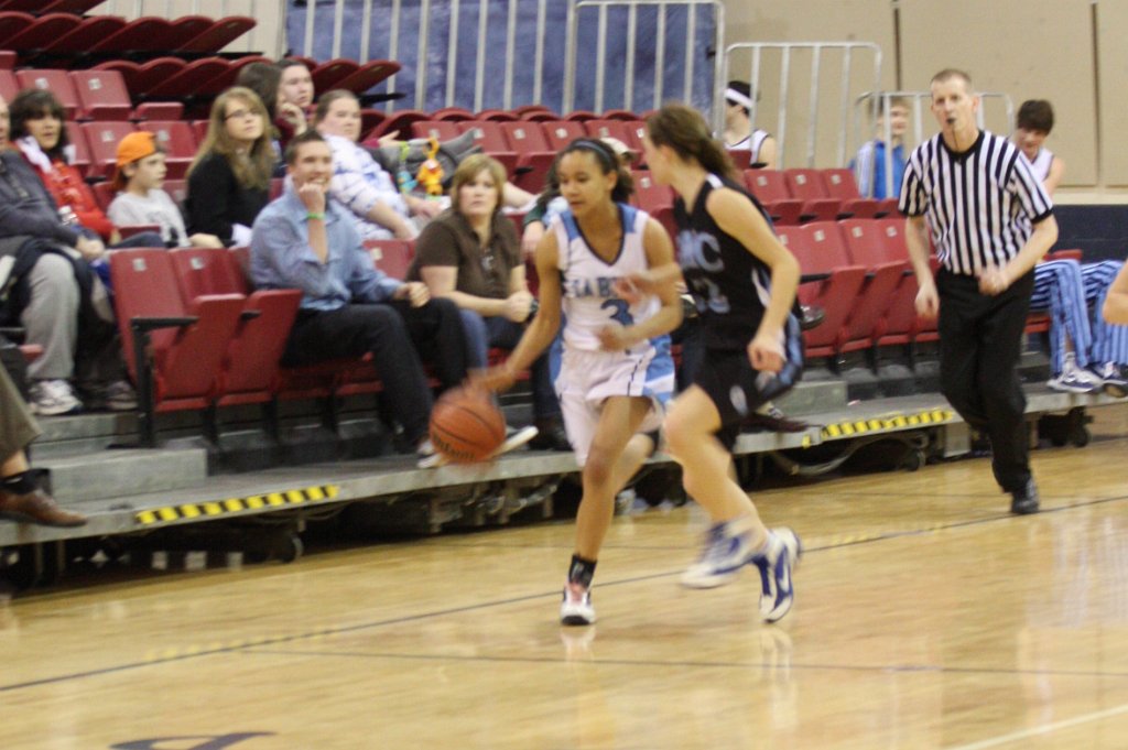 072-DH20110209-GMC.JPG