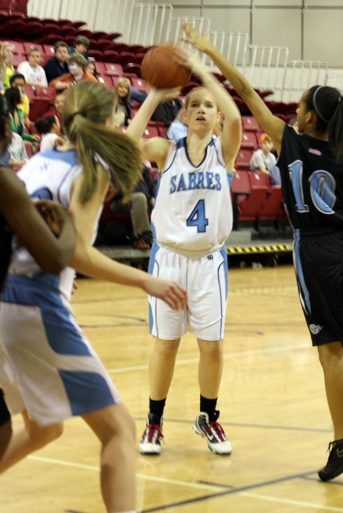 085-DH20110209-GMC.JPG