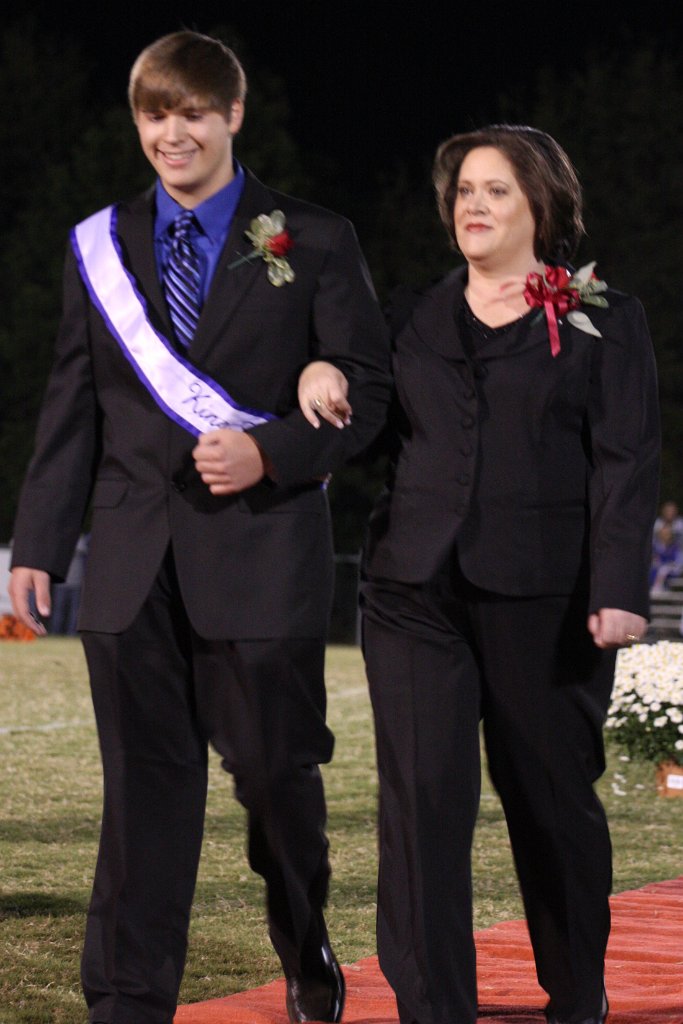 237-DH20101008-Homecoming.JPG