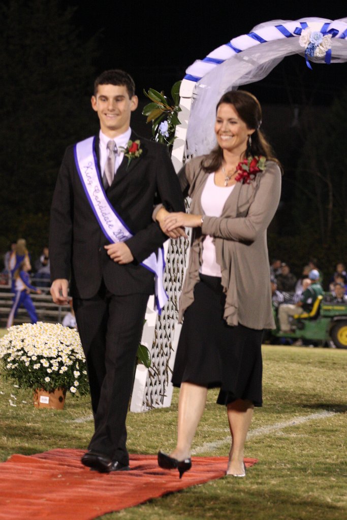 244-DH20101008-Homecoming.JPG