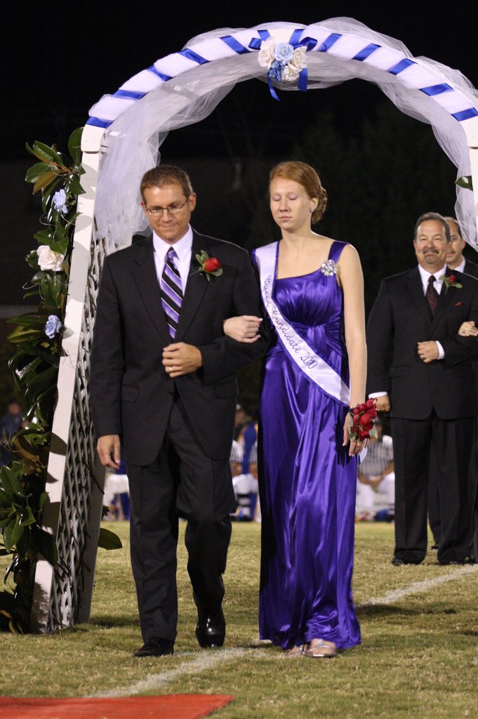 253-DH20101008-Homecoming.JPG
