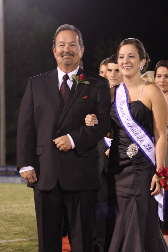 279-DH20101008-Homecoming.JPG