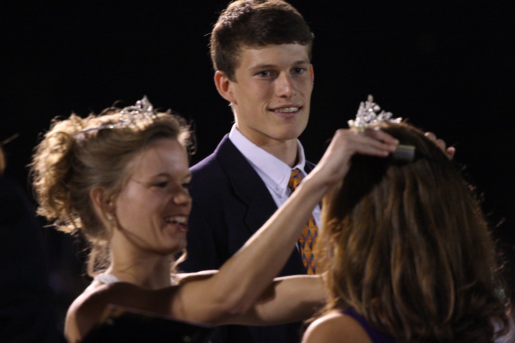 319-DH20101008-Homecoming.JPG