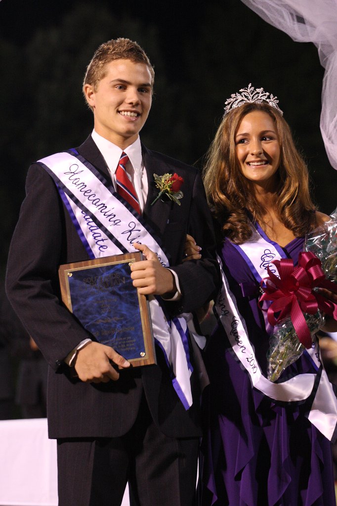 327-DH20101008-Homecoming.JPG