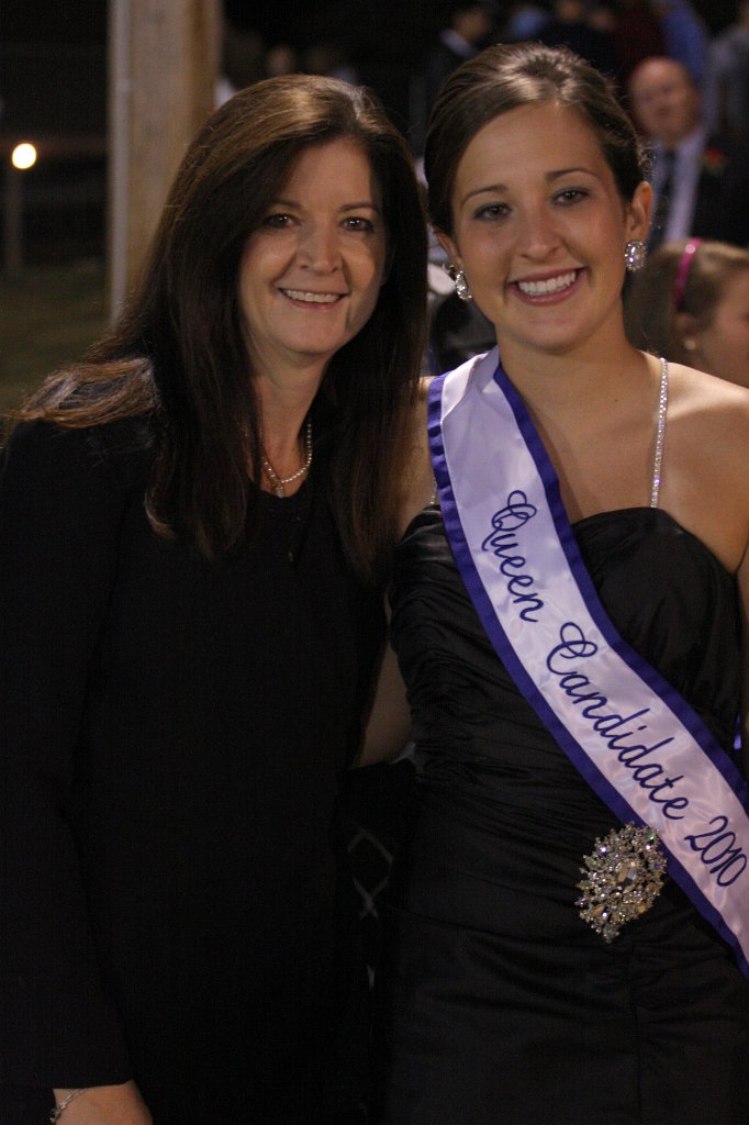 376-DH20101008-Homecoming.JPG
