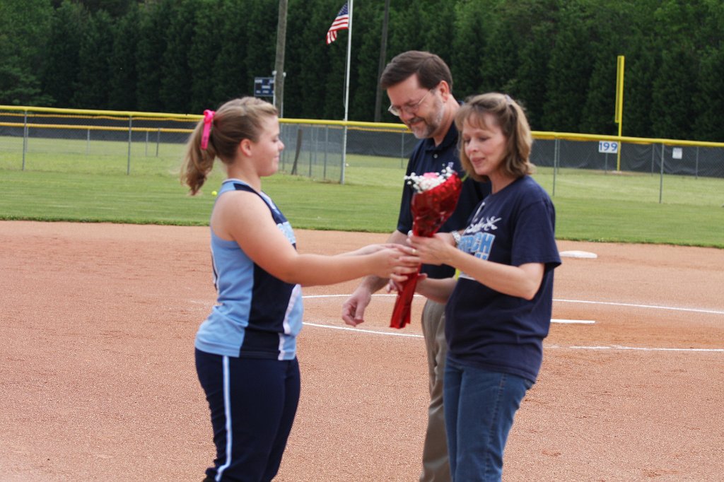 033-DH20110421-SeniorDayCCES.JPG