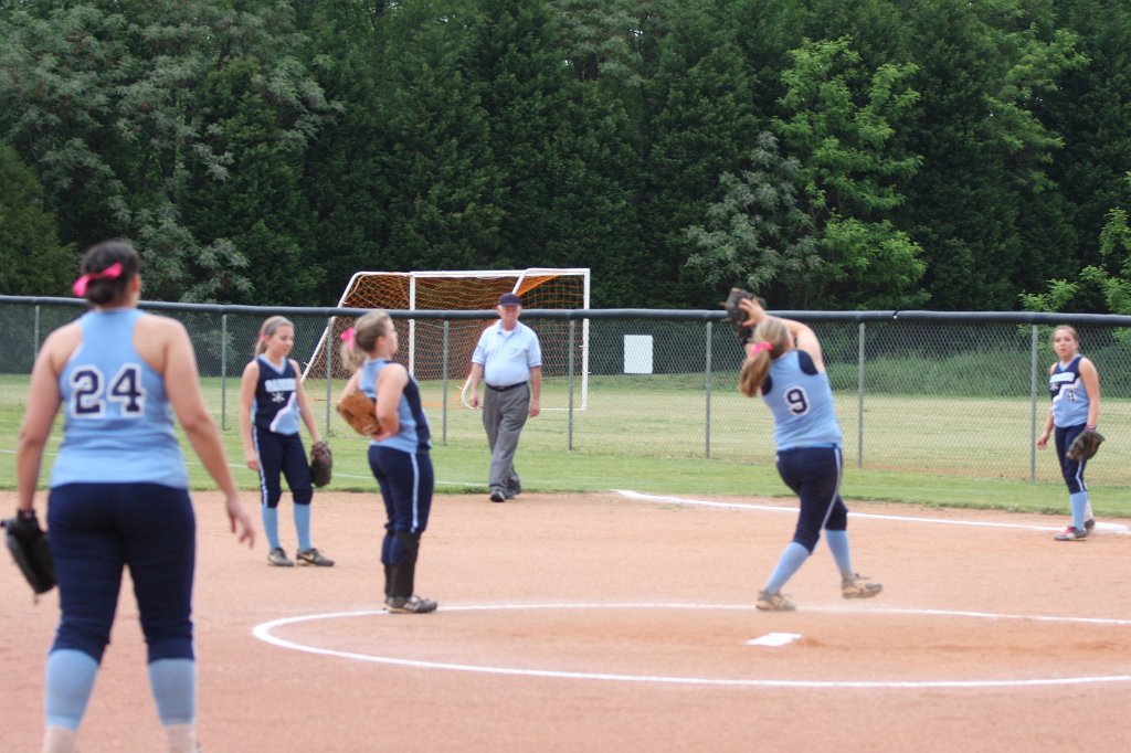 075-DH20110421-SeniorDayCCES.JPG