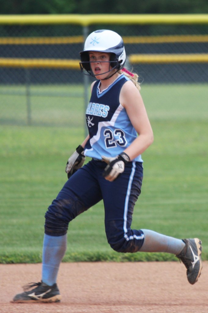089-DH20110421-SeniorDayCCES.JPG