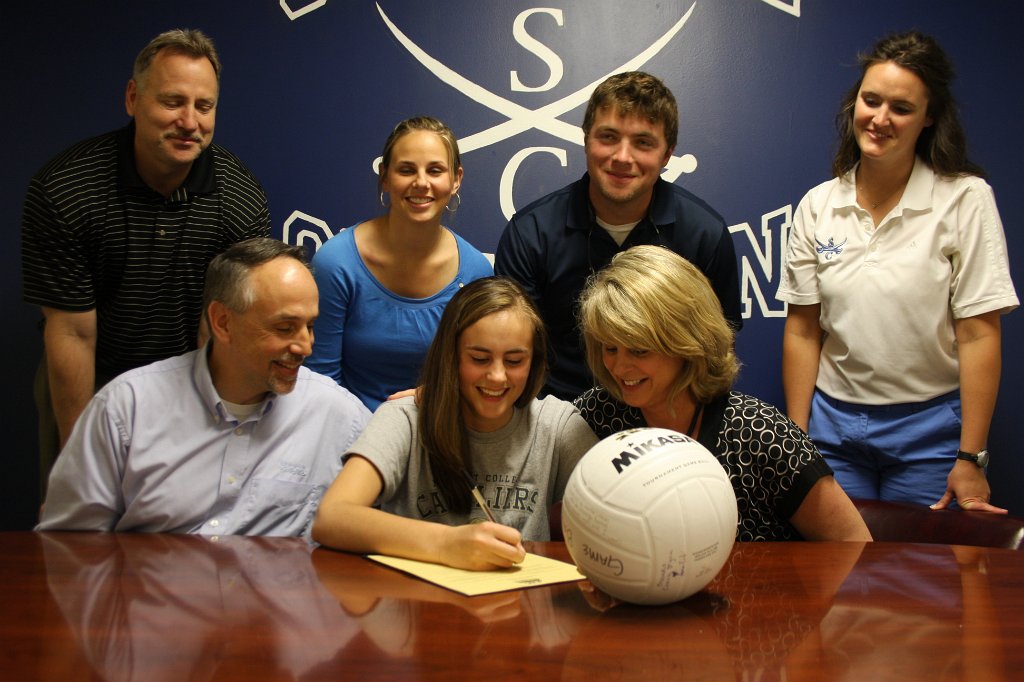 029-DH20110420-Signing.JPG