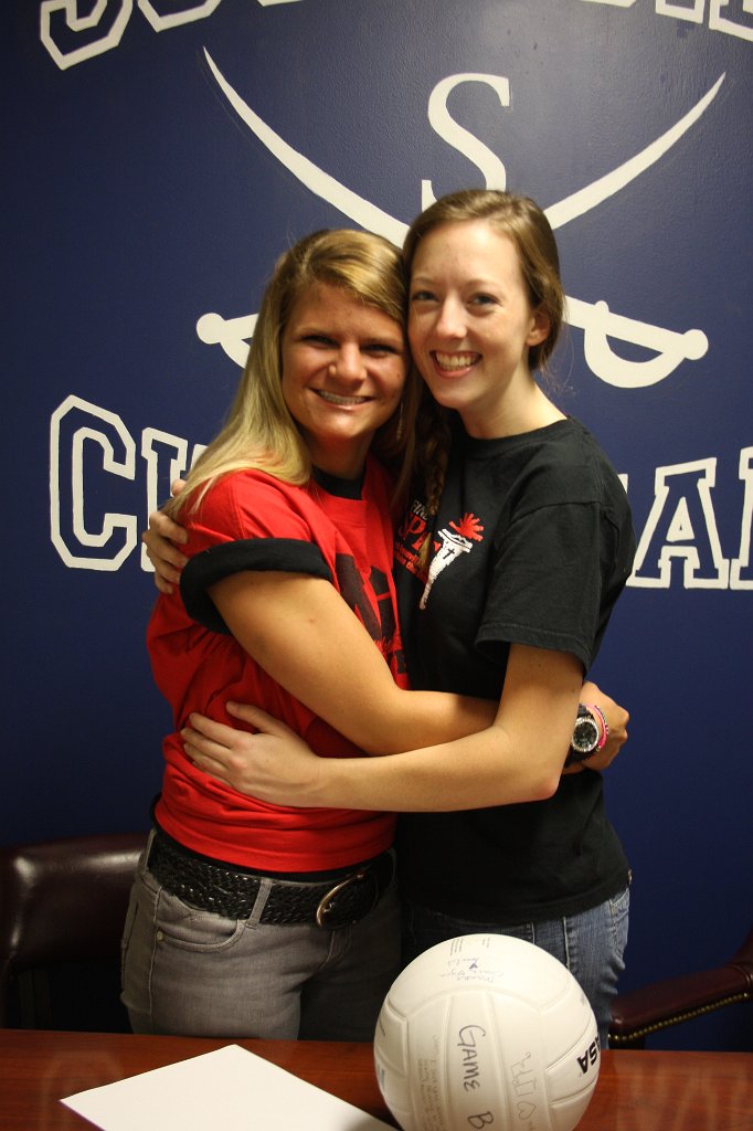 051-DH20110420-Signing.JPG