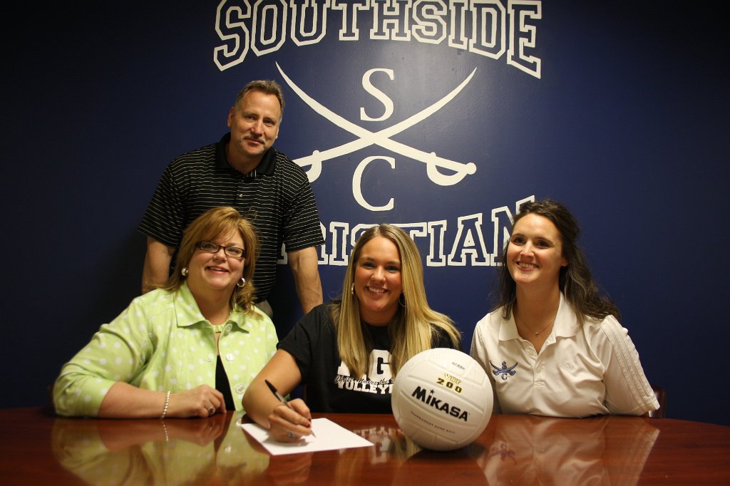 053-DH20110420-Signing.JPG