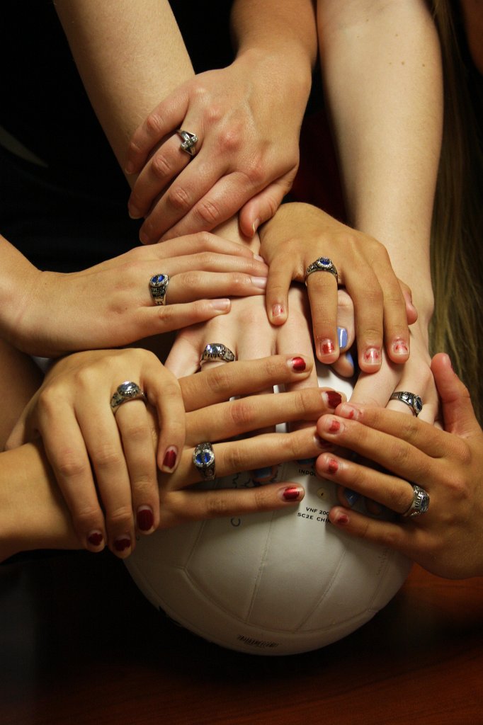 090-DH20110420-Signing.JPG