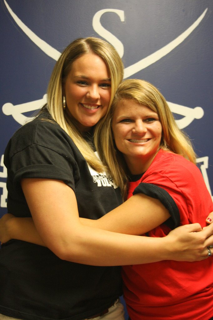 100-DH20110420-Signing.JPG