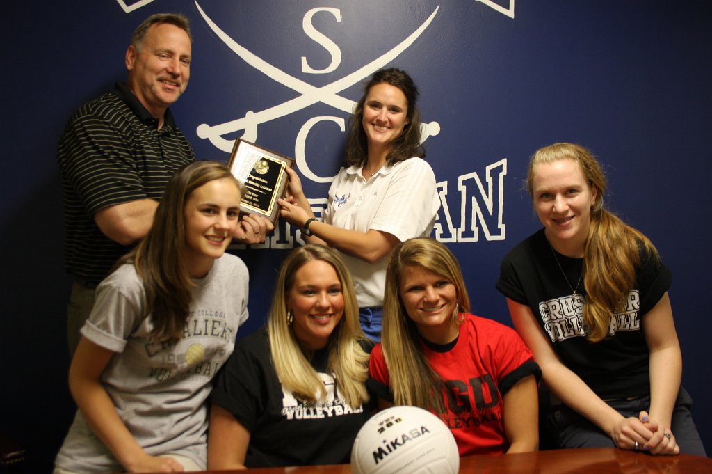 105-DH20110420-Signing.JPG
