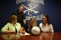 062-DH20110420-Signing