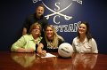 068-DH20110420-Signing